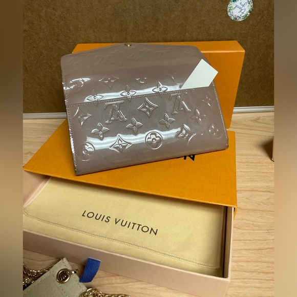 ✅AUTHENTIC LV GIFTABLE LONGWALLET LOUIS VUITTON EXCELLENT - Picture 14 of 14